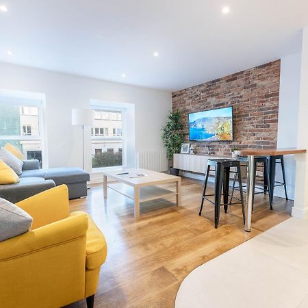 Modern Canal View Home, In City Centre, Sleeps 8 Galway Extérieur photo